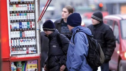 Продавала контрабандные сигареты детям: в Одесской области разоблачили женщину - 285x160