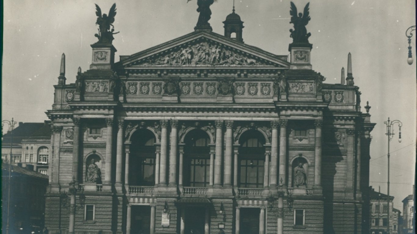 Будівництво Львівської опери – архівні фото