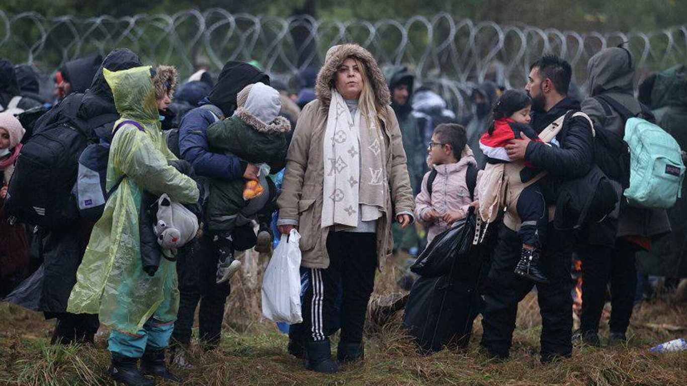 Беженцев из Сирии в Беларусь перебросили самолетами