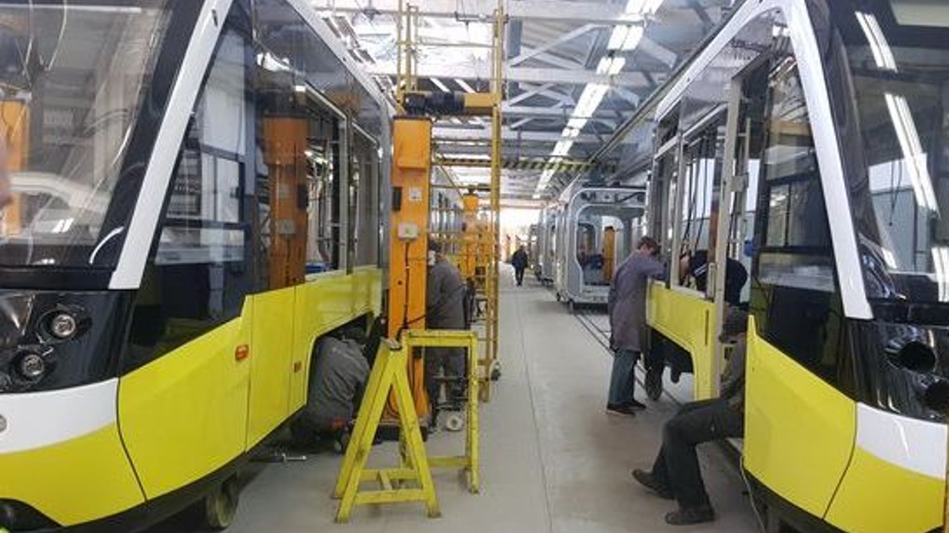 Нові п'ятисекційні трамваї у Львові - коли місто отримає новий транспорт