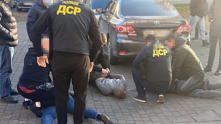 Во Львове задержали группу серийных грабителей. Фото, видео - 285x160