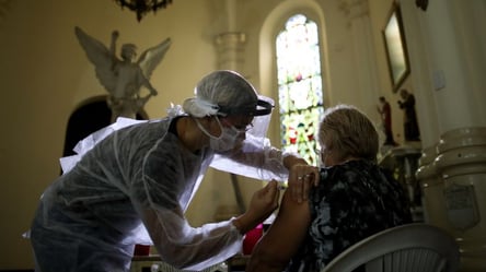 Во Львовской области откроют пункты вакцинации в храмах - 285x160