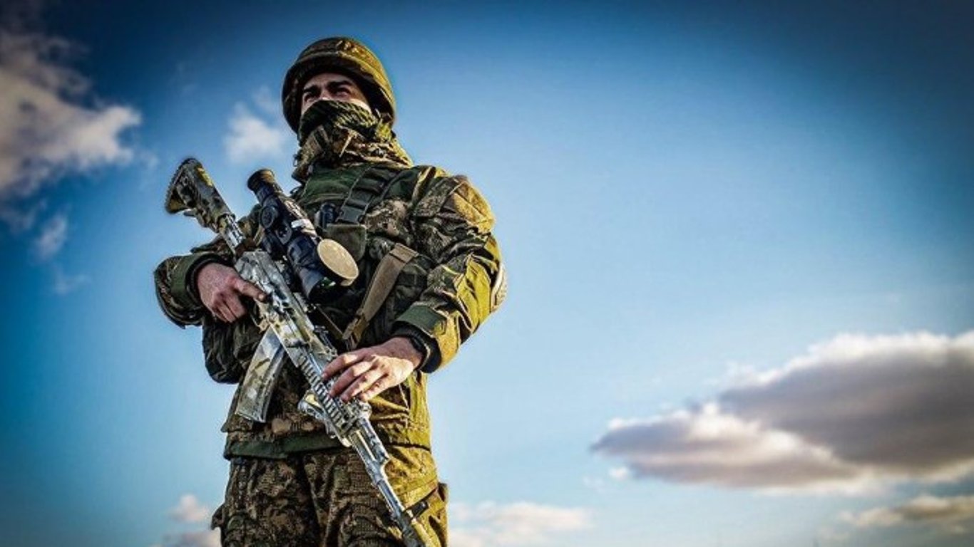Окупанти вдарили по ЗСУ з мінометів та гранатометів: поранено трьох українських воїнів