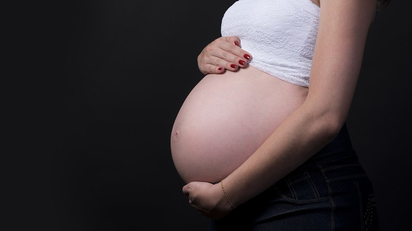 На Ровенщине от COVID-19 умерла беременная и ее ребенок: что известно