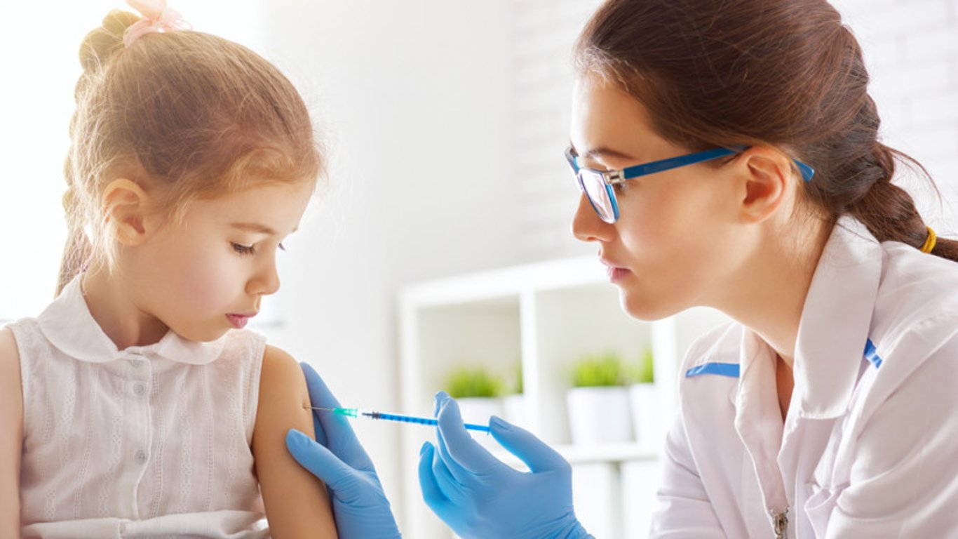 На Львівщині від поліомієліту щеплені всього 51 відсоток дітей - подробиці