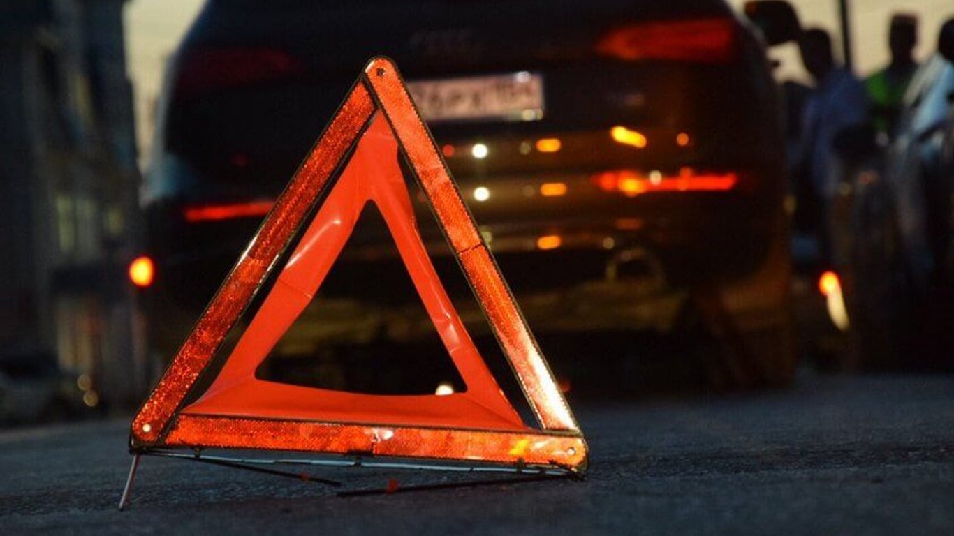 ДТП в Киеве - пьяный водитель спровоцировал аварию