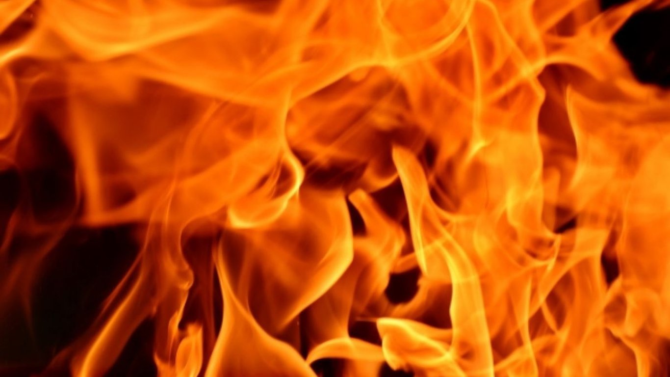 Пожар в селе Нестюки – сгорело хозяйственное здание