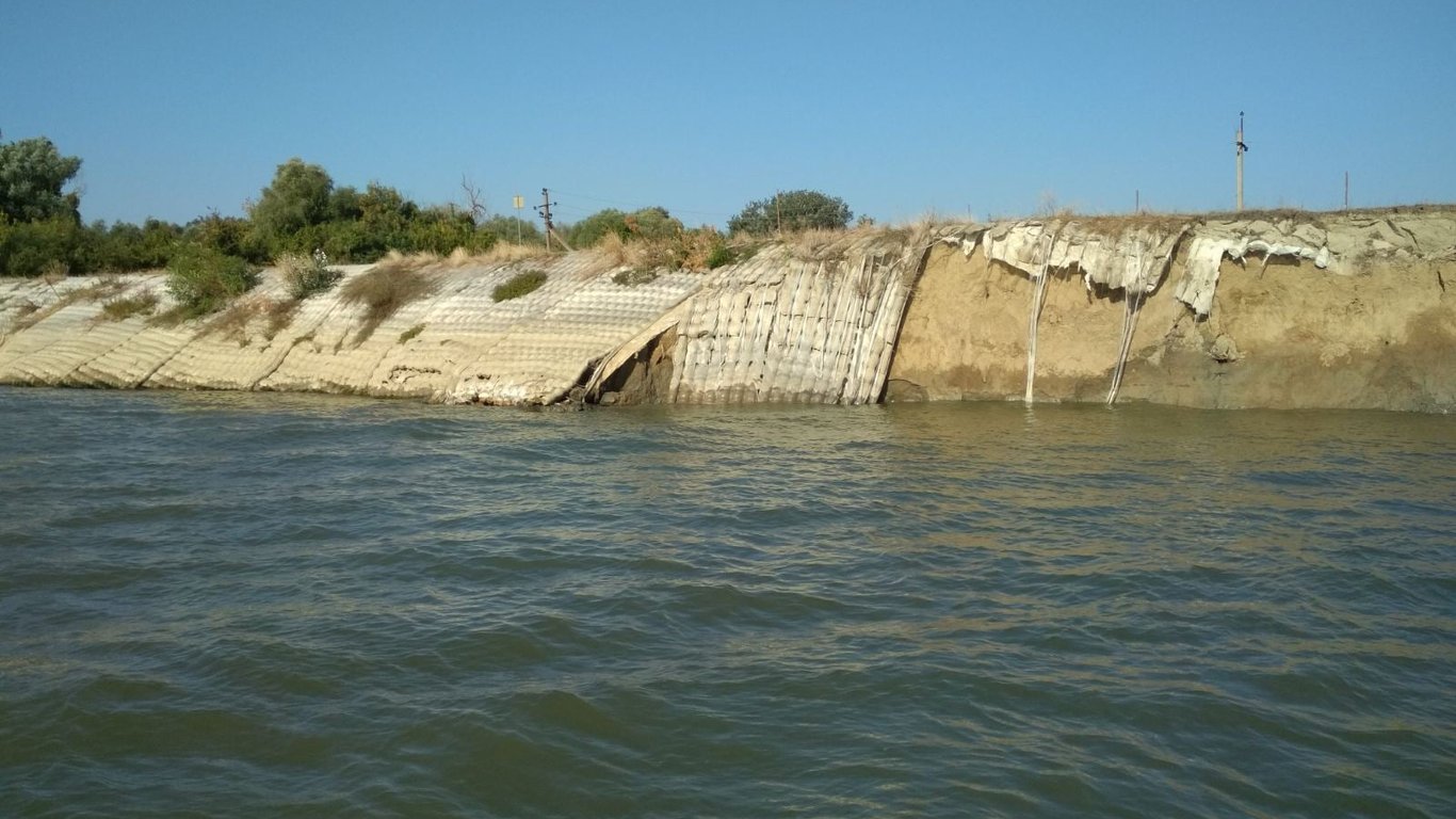 Під дамбою на Одещині виявили метрові порожнини