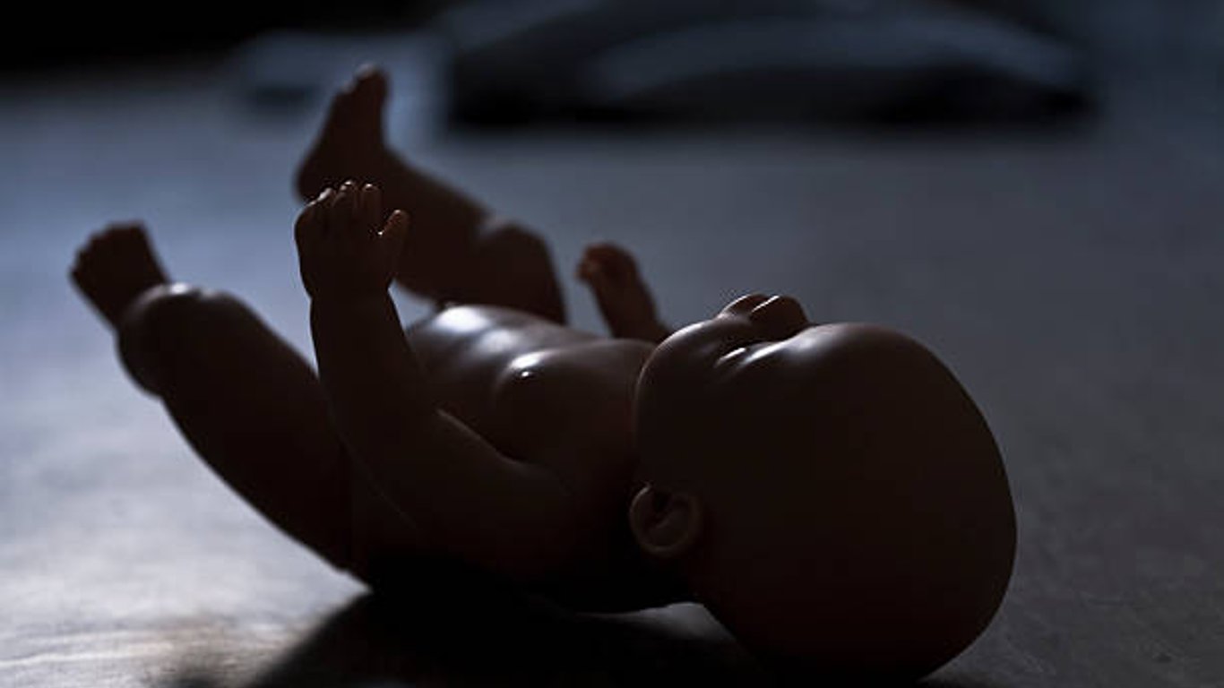 Младенец умер при загадочных обстоятельствах на Харьковщине – детали