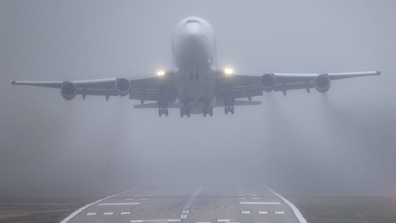 Густий туман в Одесі — в аеропорту  не змогли сісти чотири літаки