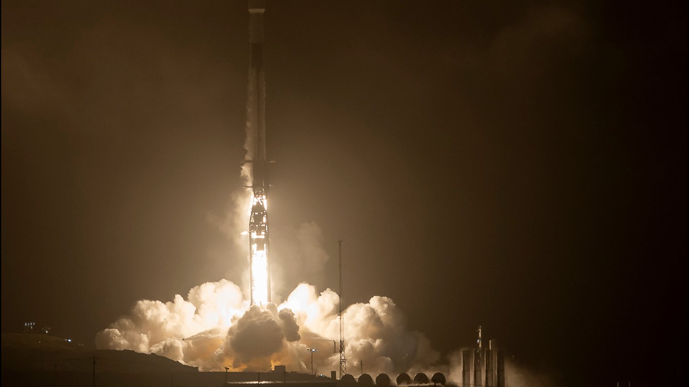 NASA и SpaceX запустили аппарат, который должен предотвратить "апокалипсис". Видео