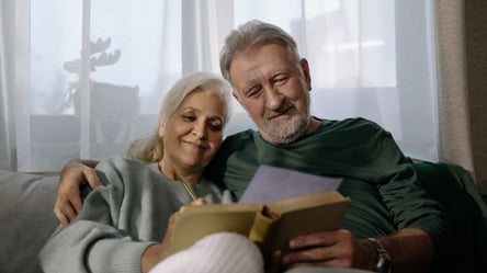 Як оформити пенсію за віком, не виходячи з дому: в ПФУ дали поради українцям - 285x160