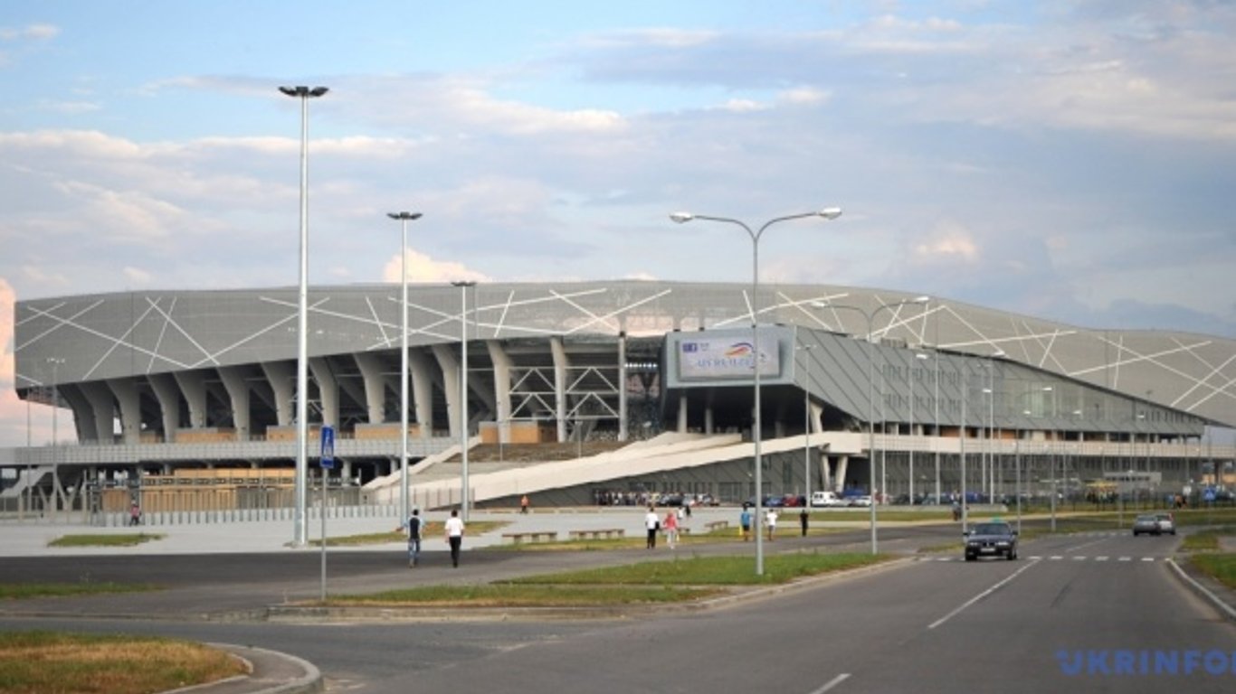 Стадион Арена Львов пребывает в аварийном состоянии - подробности