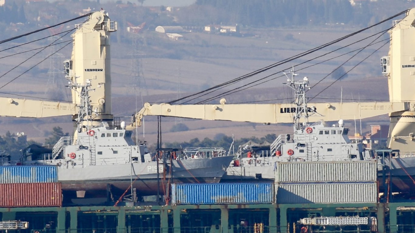 В Одессе на воду спустили новые катера - "Фастов" и "Сумы" в составе ВМС ВСУ