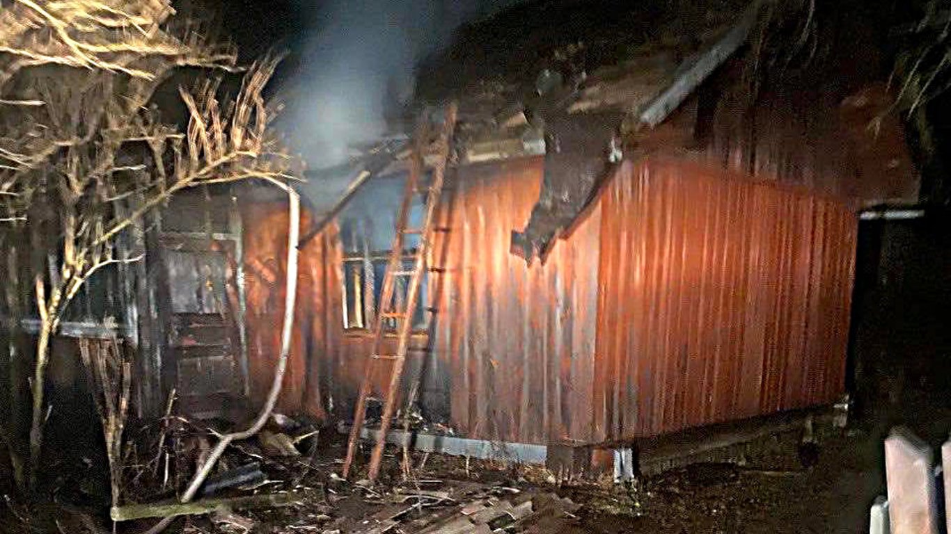 В Червонограде во время пожара погиб мужчина - подробности