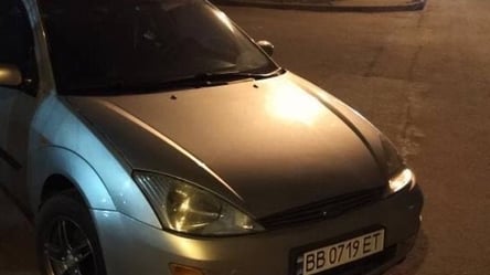 Вечірня подія у Харкові: авто викотилося на дорогу та перекрило рух - 285x160