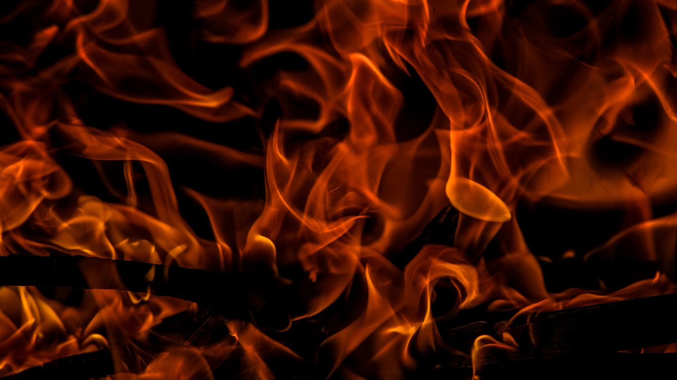 Пожар в Червонограде 29 ноября - горело хозяйственное здание