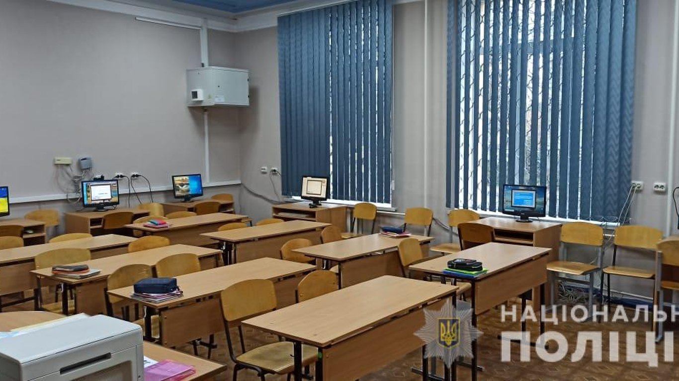 У Харкові замінували вісім шкіл - деталі
