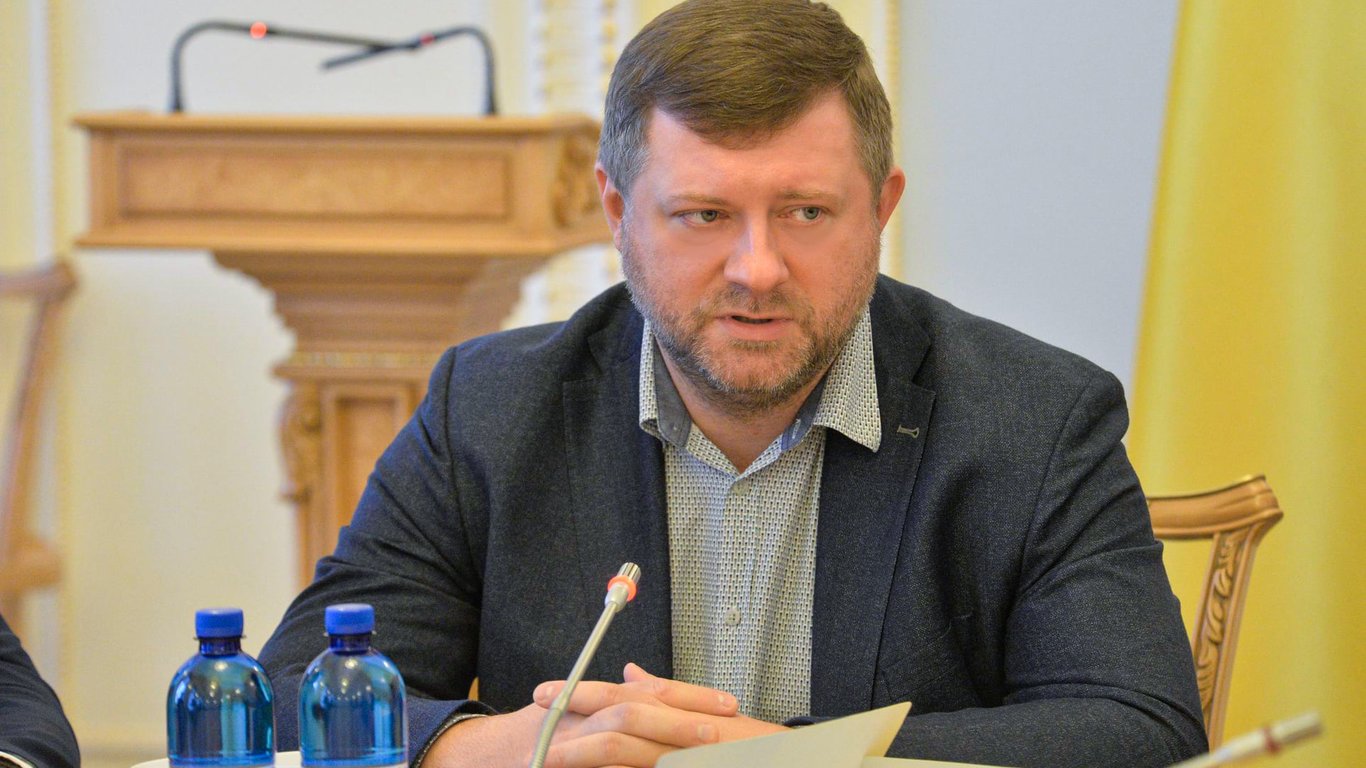 Выход Сохи из фракции Слуга народа: Корниенко предупредил мажоритарщиков о последствиях