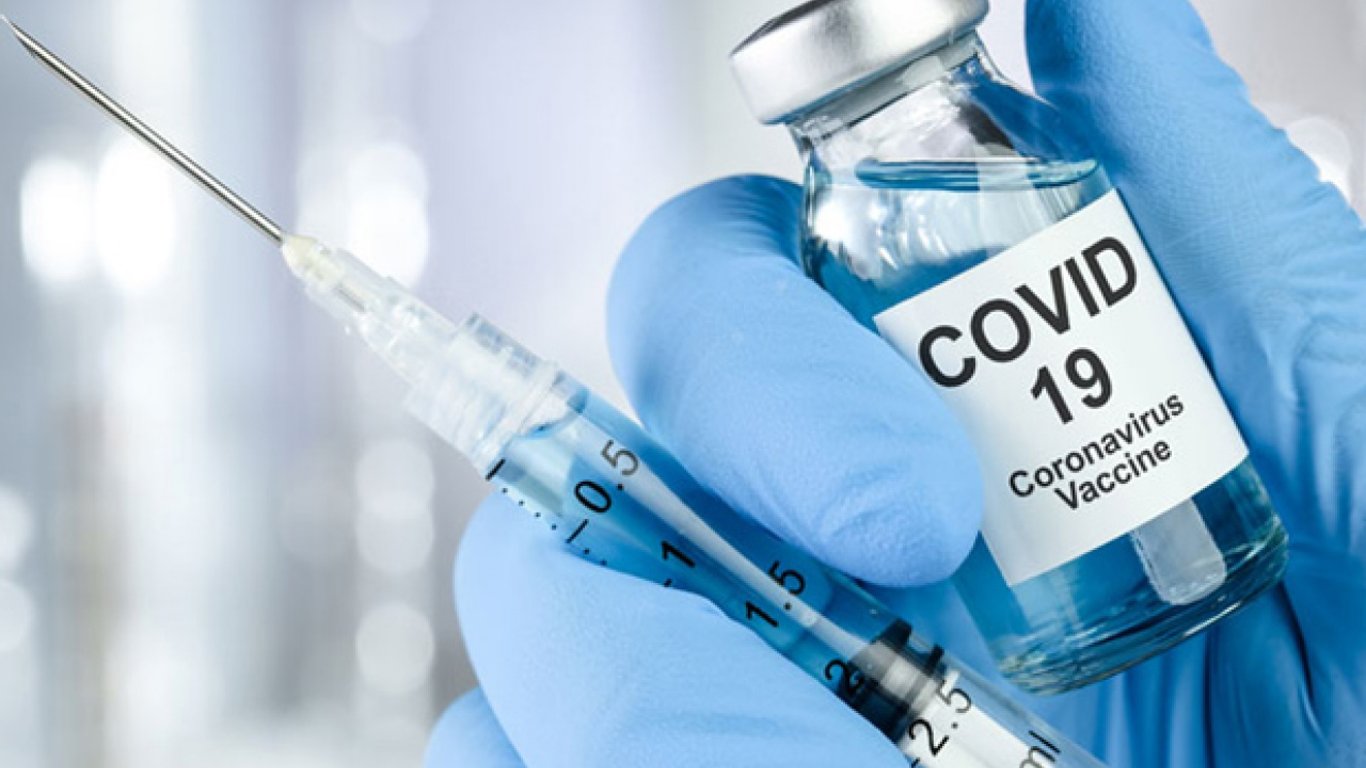 Можно ли ревакцинироваться от COVID-19 другим препаратом: в Минздраве дали ответ
