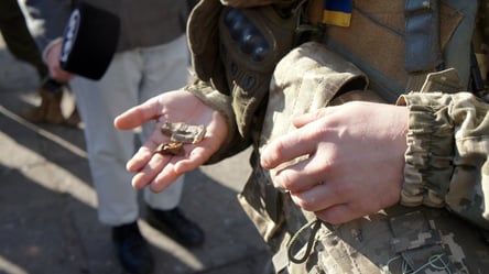 У штабі ООС показали наслідки артобстрілу Станиці Луганської. Фото - 285x160