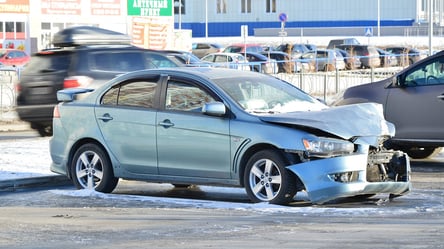 Закон не писаний: у центрі Харкова продовжують провокувати аварії - 285x160