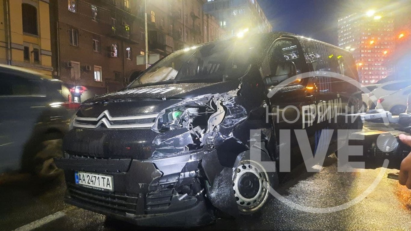 ДТП в центре столицы - разбиты пять авто - Новости Киева
