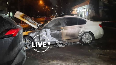 У центрі Києва підпалили дорогі автомобілі. Відео - 285x160