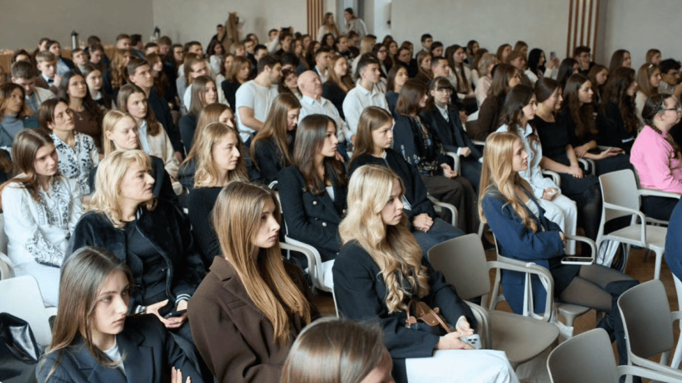 Университеты могут остаться без студентов: нардеп назвала причину