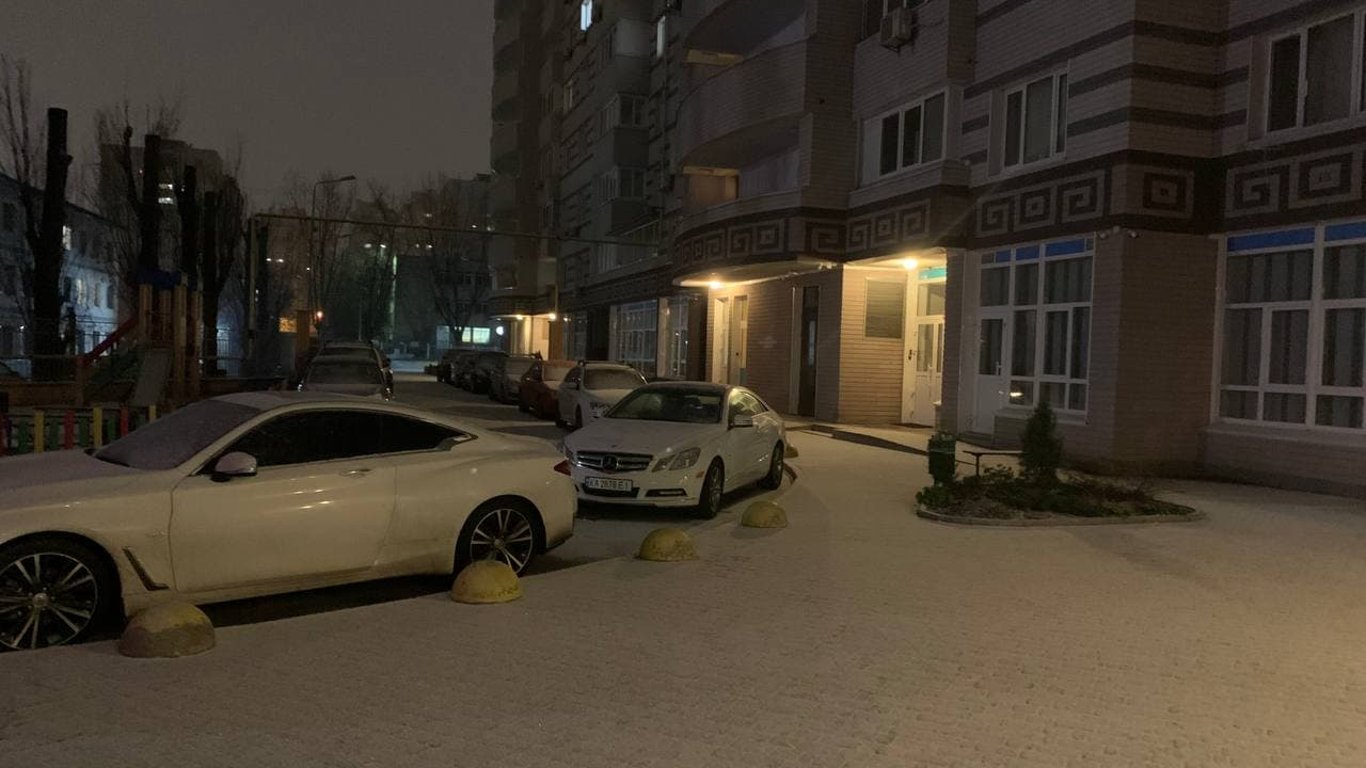 Погода Київ на 6 грудня - випаде сніг