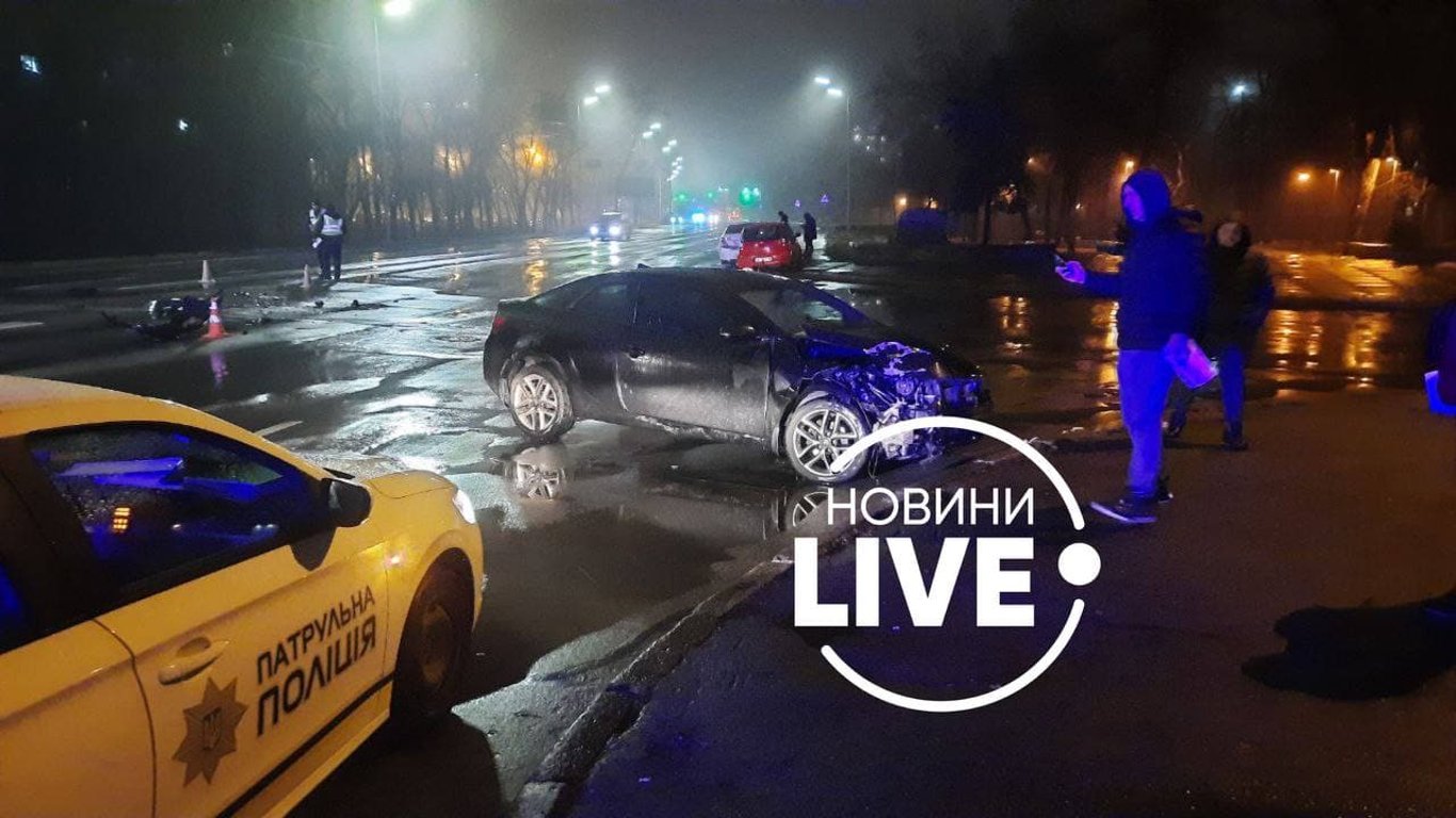 ДТП в Киеве - пьяный водитель протаранил несколько авто - что известно о пострадавших