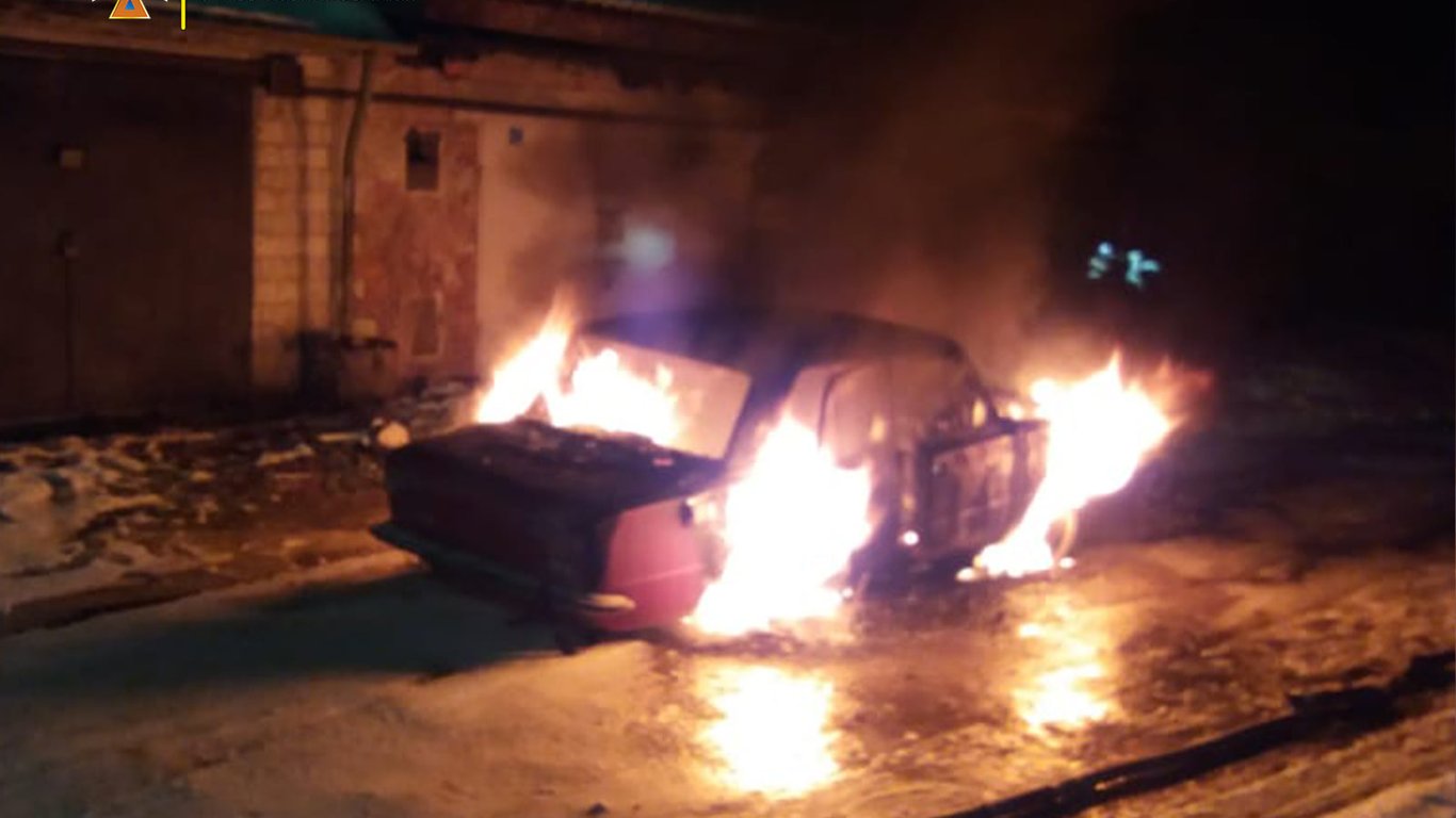 Пожары на Львовщине - загорелись два автомобиля