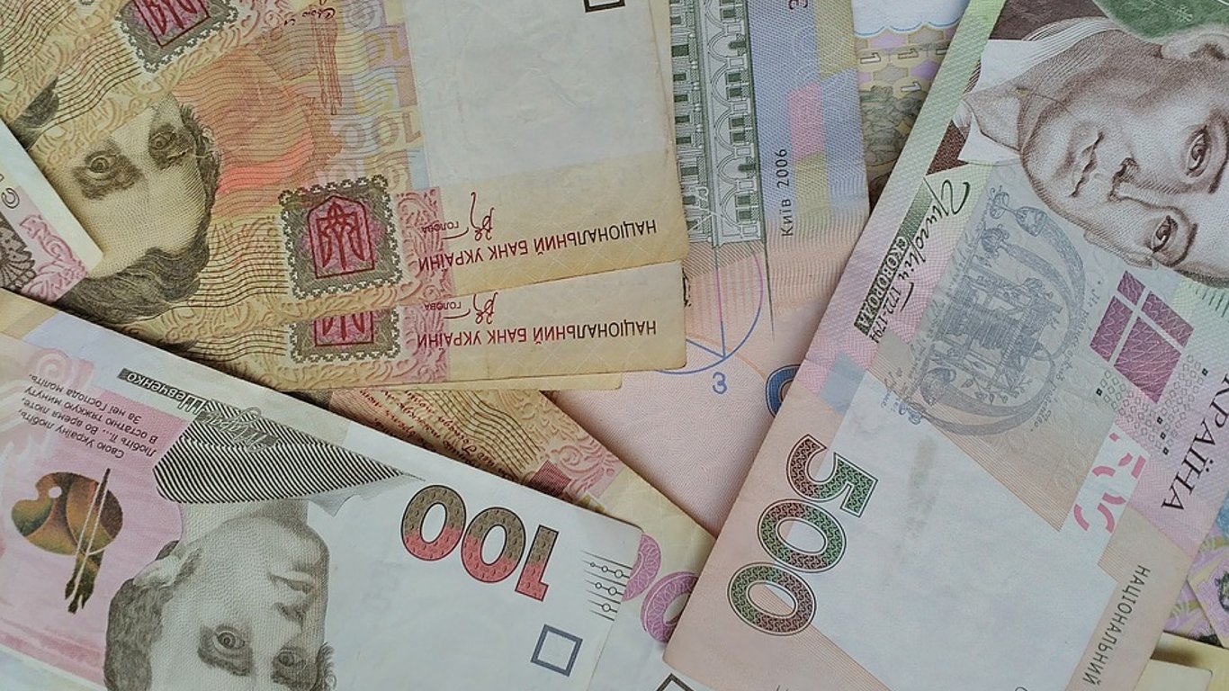 Карантинные выплаты 8000 гривен - кому доплатят пособие через Дию