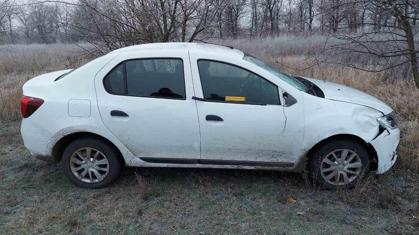 Подросток под Харьковом угнал автомобиль и устроил ДТП