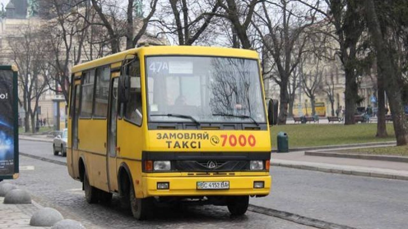 Пригородные маршруты Львова - новые правила перевозок