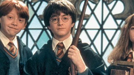 Через 20 років: головні герої "Гаррі Поттера" возз'єдналися та повернулися до Гоґвортса. Унікальне фото - 285x160