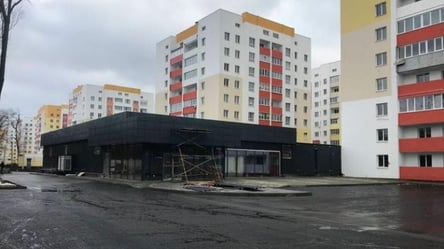 "Країна неймовірних можливостей", – у мережі відреагували на чоловіка, який з квартири побудував магазин у Харкові - 285x160