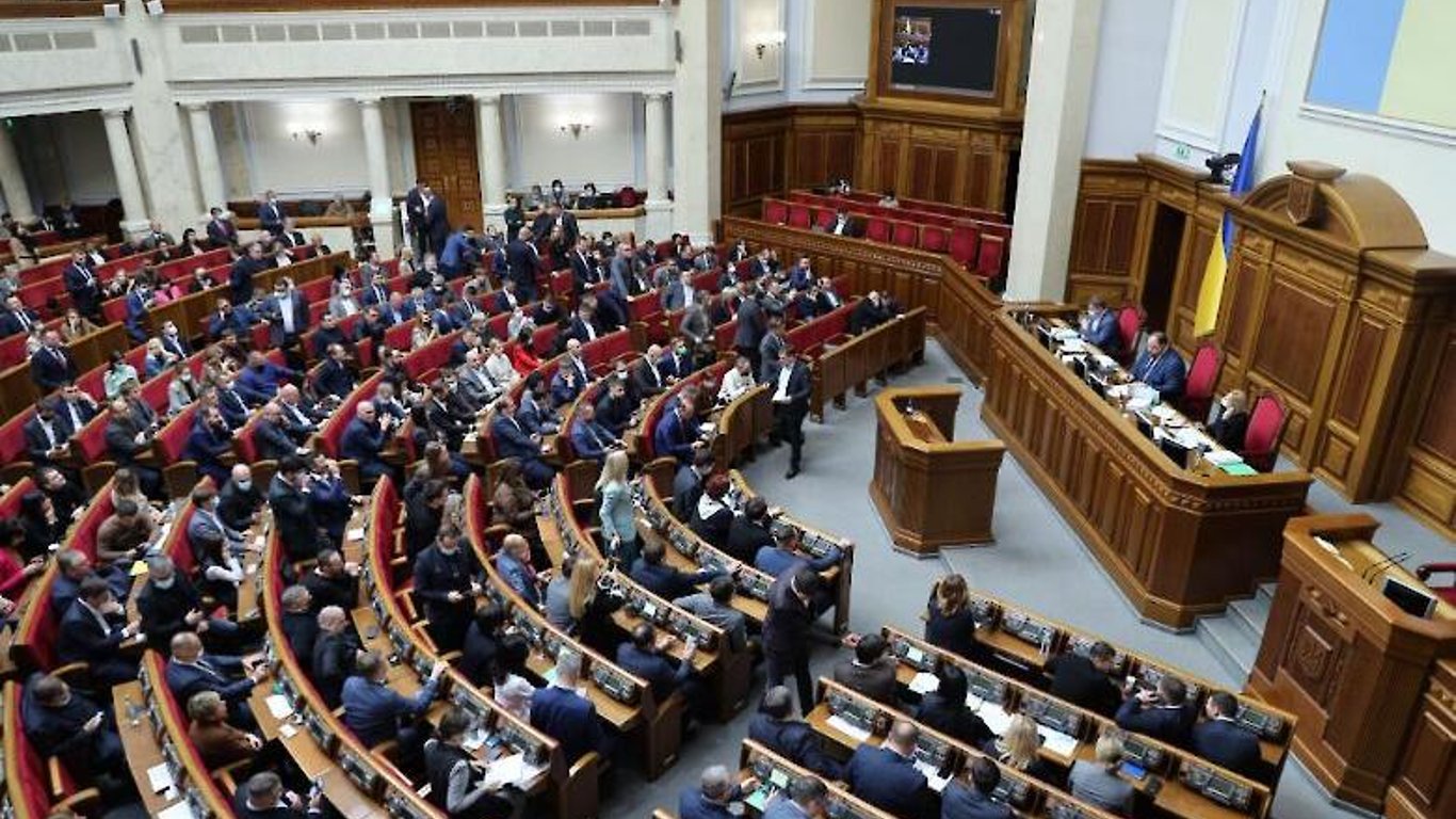16-річні мери в Україні: що насправді пропонують народні депутати
