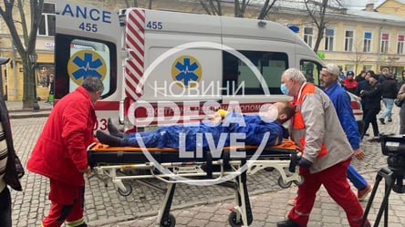 В центре Одессы строитель упал с 3 этажа: пытались скрыть случай от СМИ - 285x160