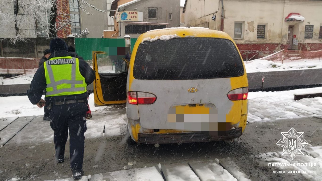 У Львові п'яний водій протаранив авто та втік з місця ДТП - подробиці, фото