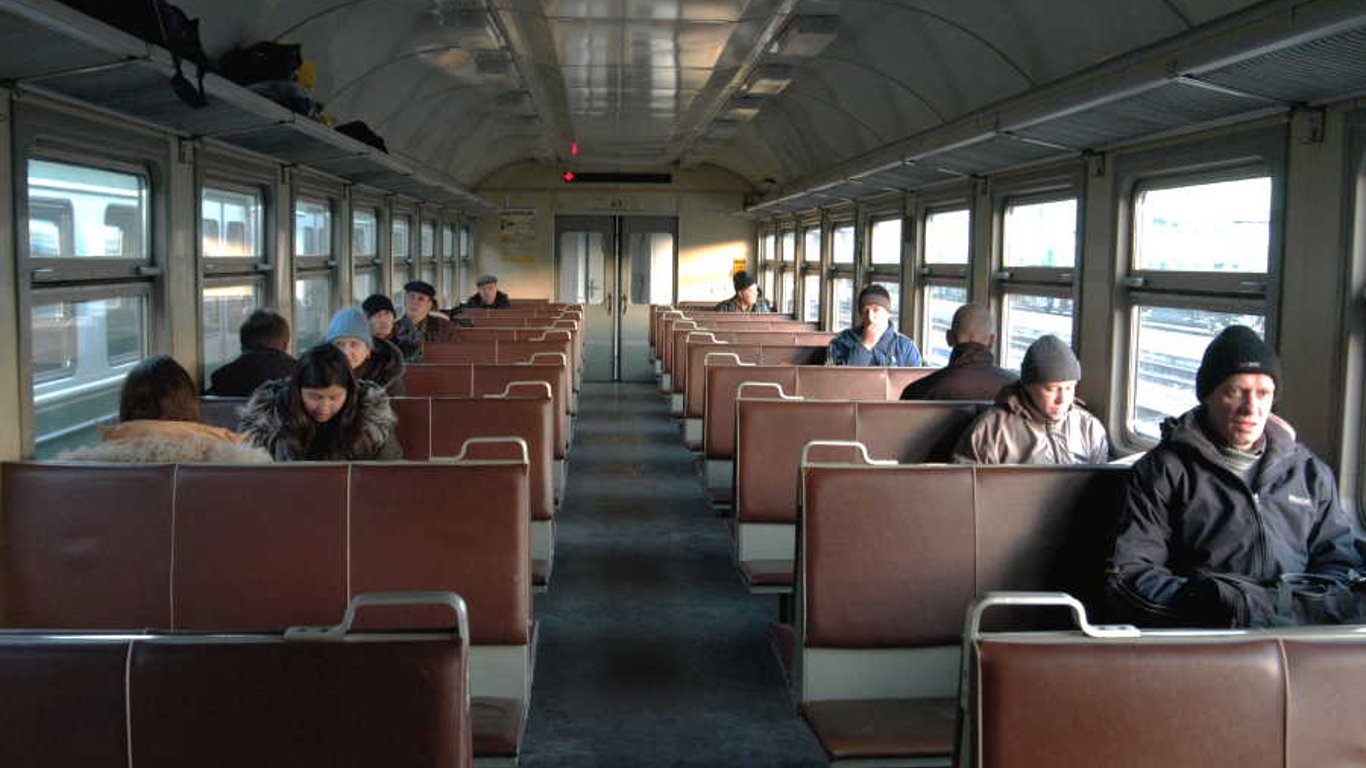 Тариф на проезд в электричках из Поскота в центр Одессы - УЗ готова снизить