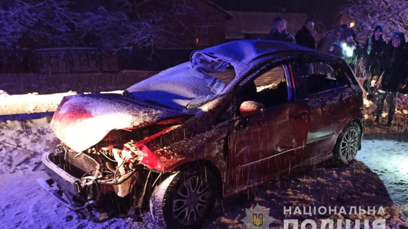 ДТП в Зашковичах 13 декабря - пострадал водитель легковушки
