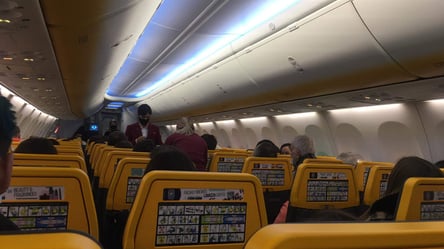 Самолет во Львов задержали более чем на 3 часа в Польше: что стало причиной - 285x160