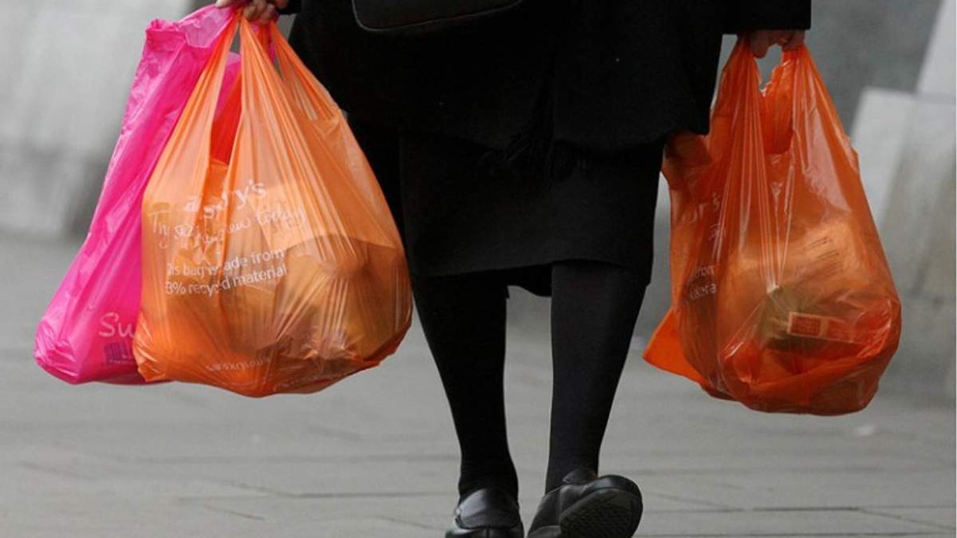 Запрет пластиковых пакетов в Украине-как львовские супермаркеты соблюдают закон