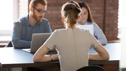 В Киеве женщина ІT-специалист откликнулась на 200 вакансий, но так и не получила работу из-за возраста - 285x160