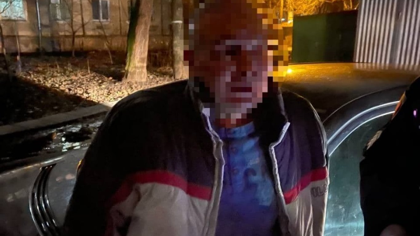 П'яний чоловік в Одесі намагався підкупити поліцейських