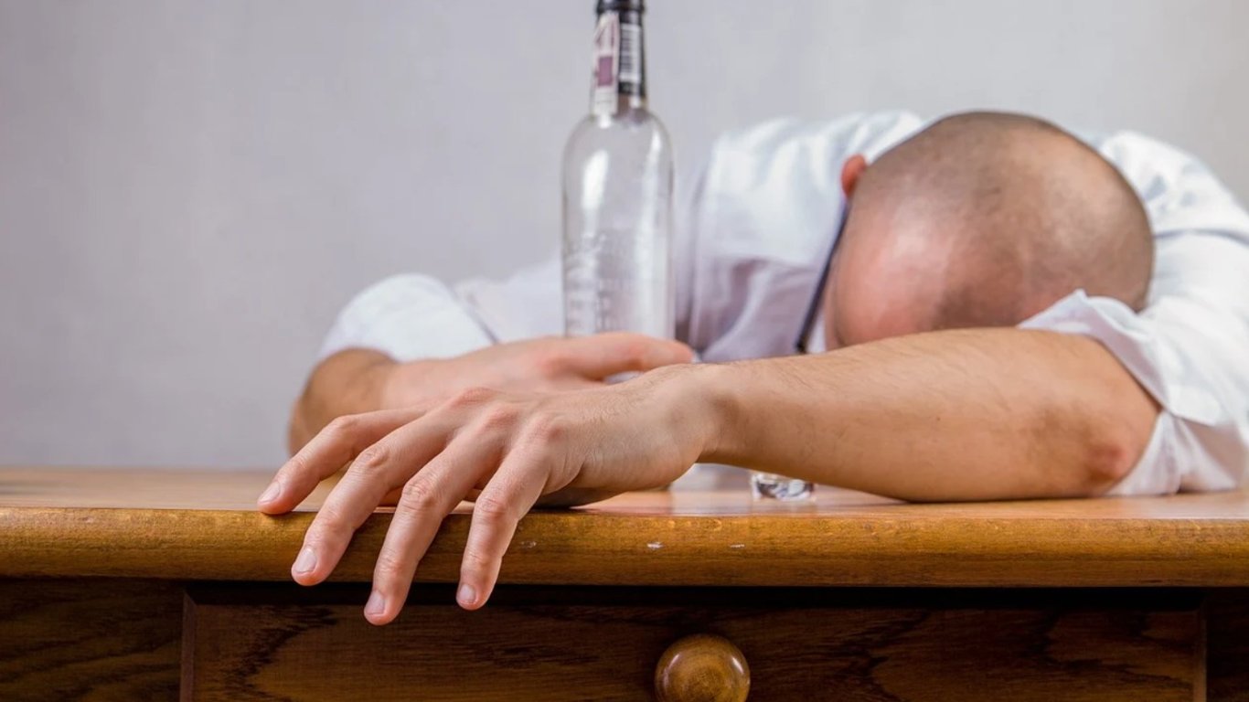 В Черновцах пьяный водитель Range Rover установил рекорд по содержанию алкоголя