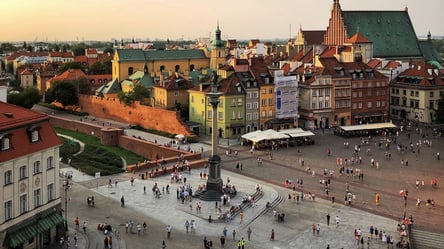 Польша ужесточила ограничения на въезд туристам из Украины: что изменилось - 285x160