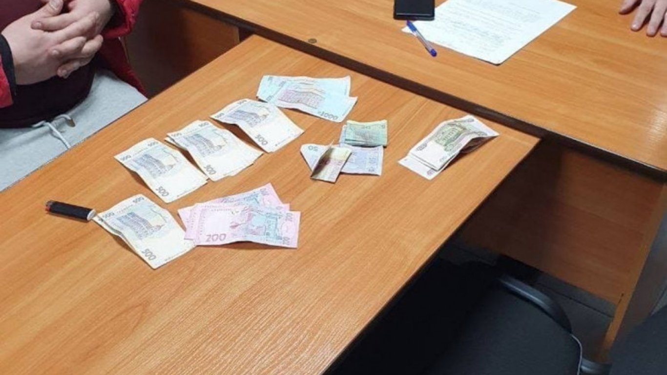 В Харькове на ХТЗ мужчина совершил ограбление