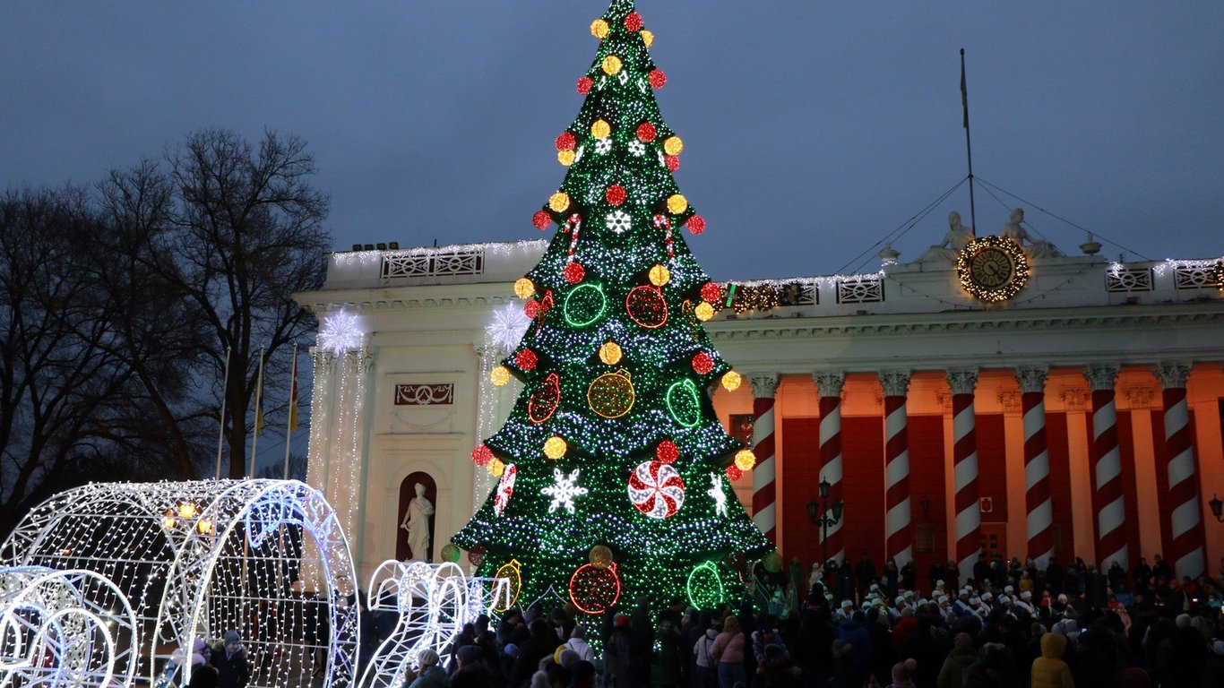 Стало известно, когда в Одессе зажгут огни на главной елке и как будут развлекать людей